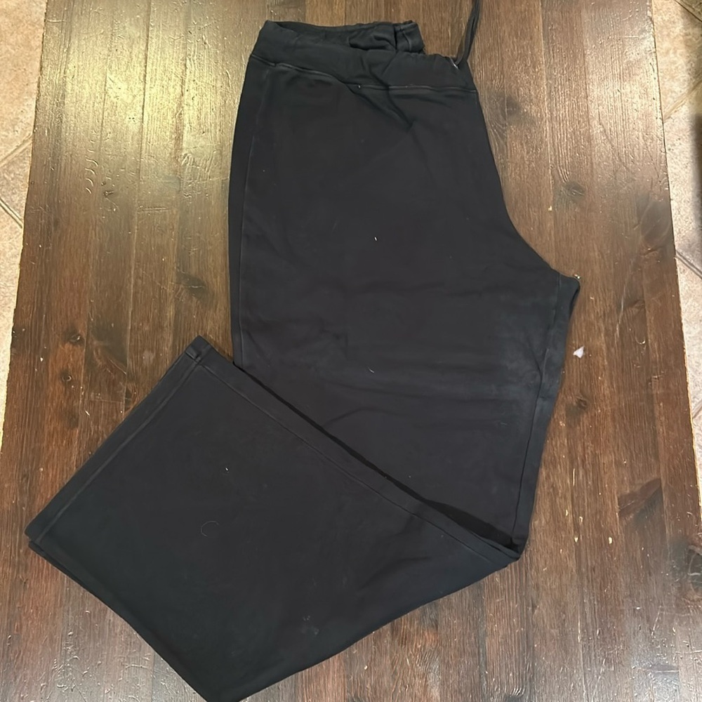 NY&C Women’s Black Yoga Pants Size Large